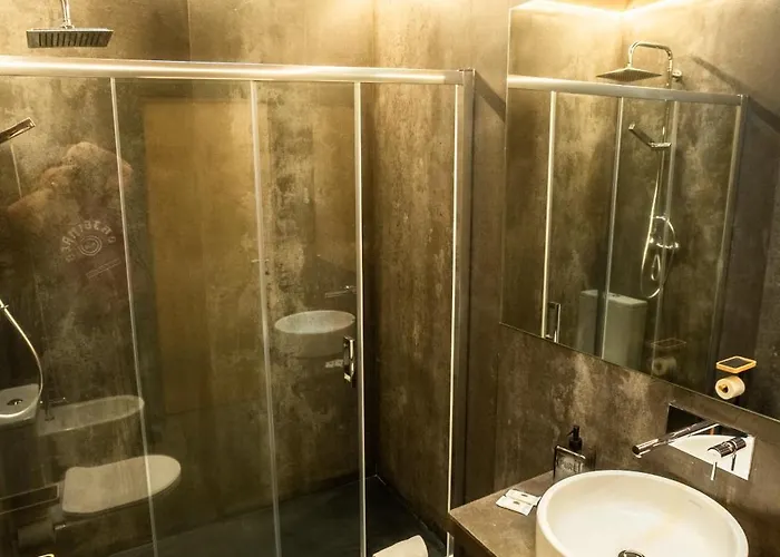 Quo Boutique House Фурнаш