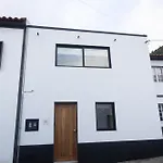 Quo Boutique House