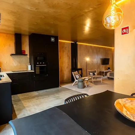 Quo Boutique House Semesterbostad