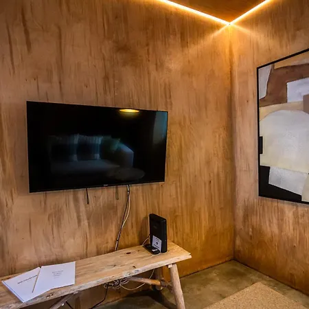 Quo Boutique House *